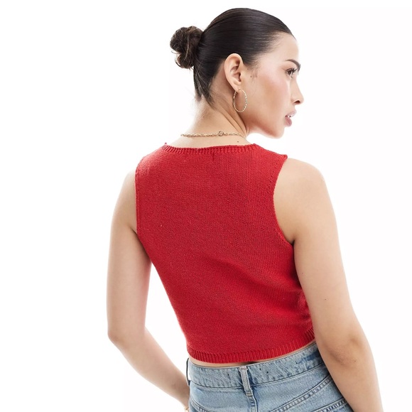 Stradivarius Knit Vest in Red - Picture 2 of 2